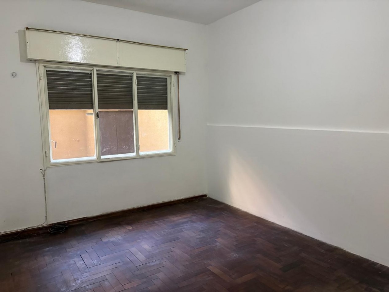 Alquiler Casa 2 dormitorios con patio y cochera