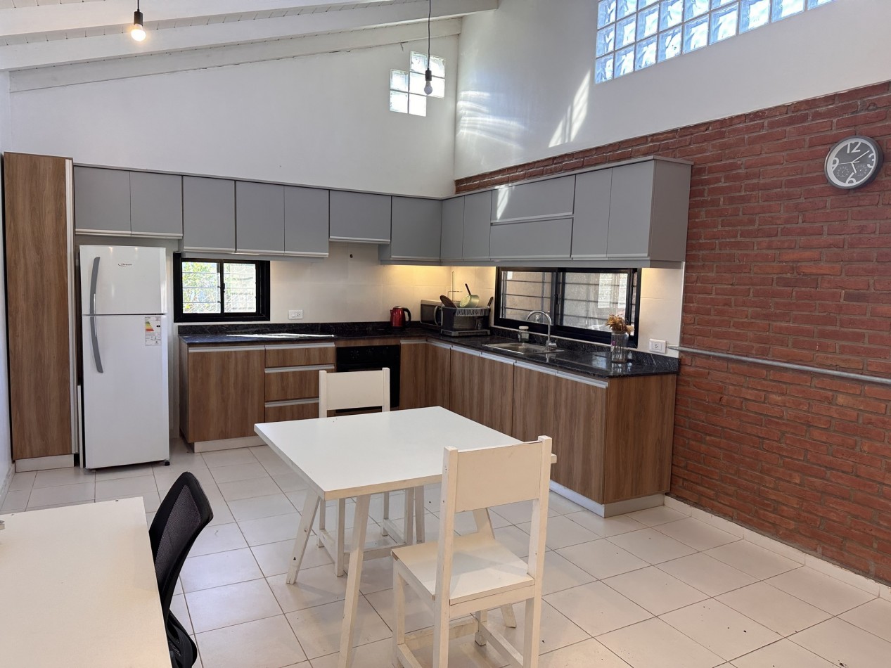 Casa a estrenar con pileta en Fincas de Ibarlucea