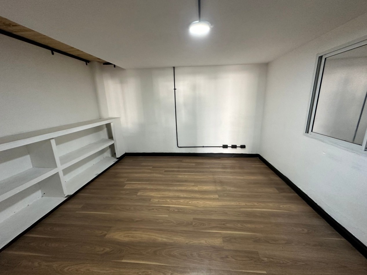 Alquiler Galpon - Local 200 m2 en Fisherton