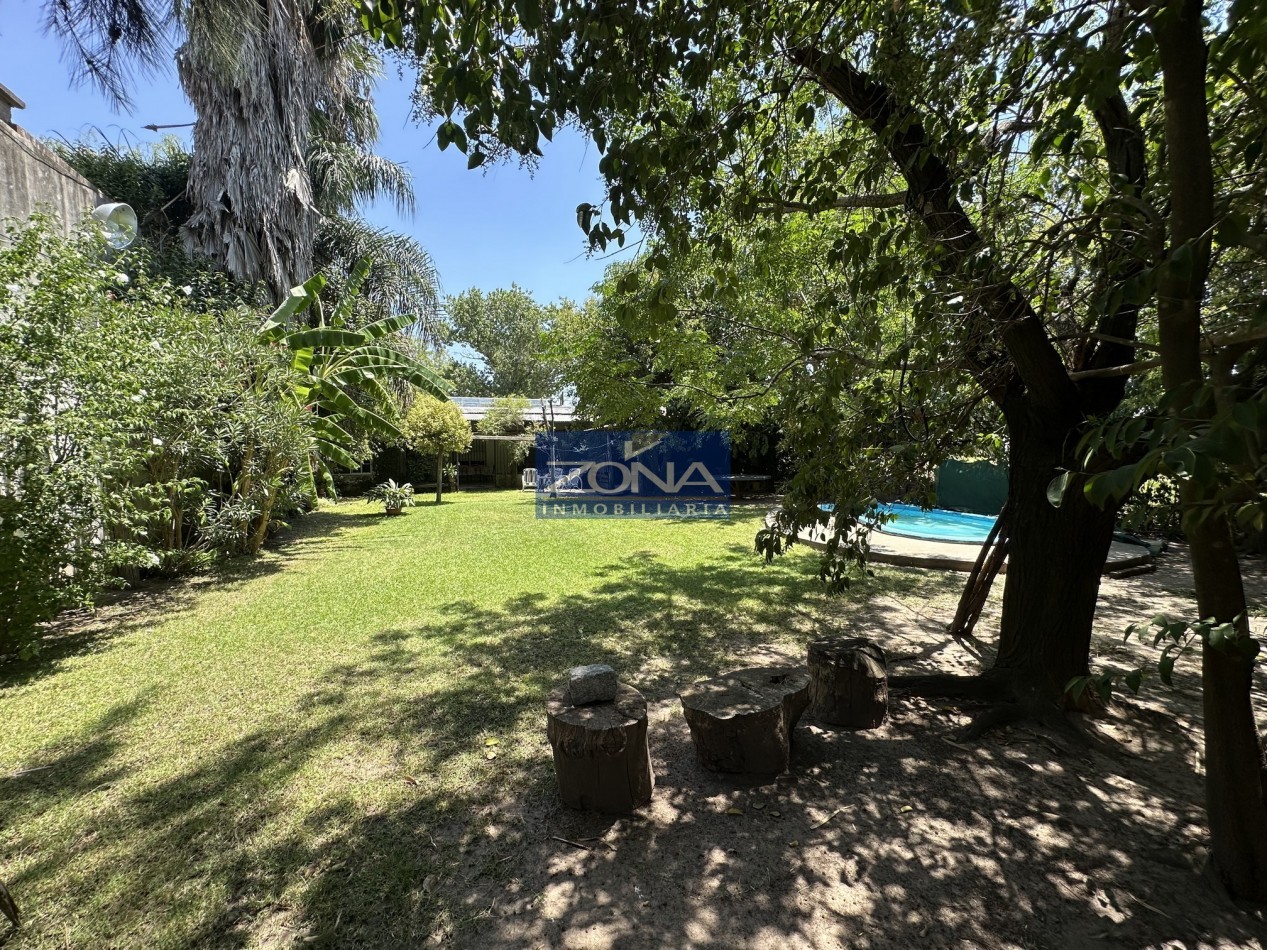 Venta casa 3 dormitorios con gran parque forestado