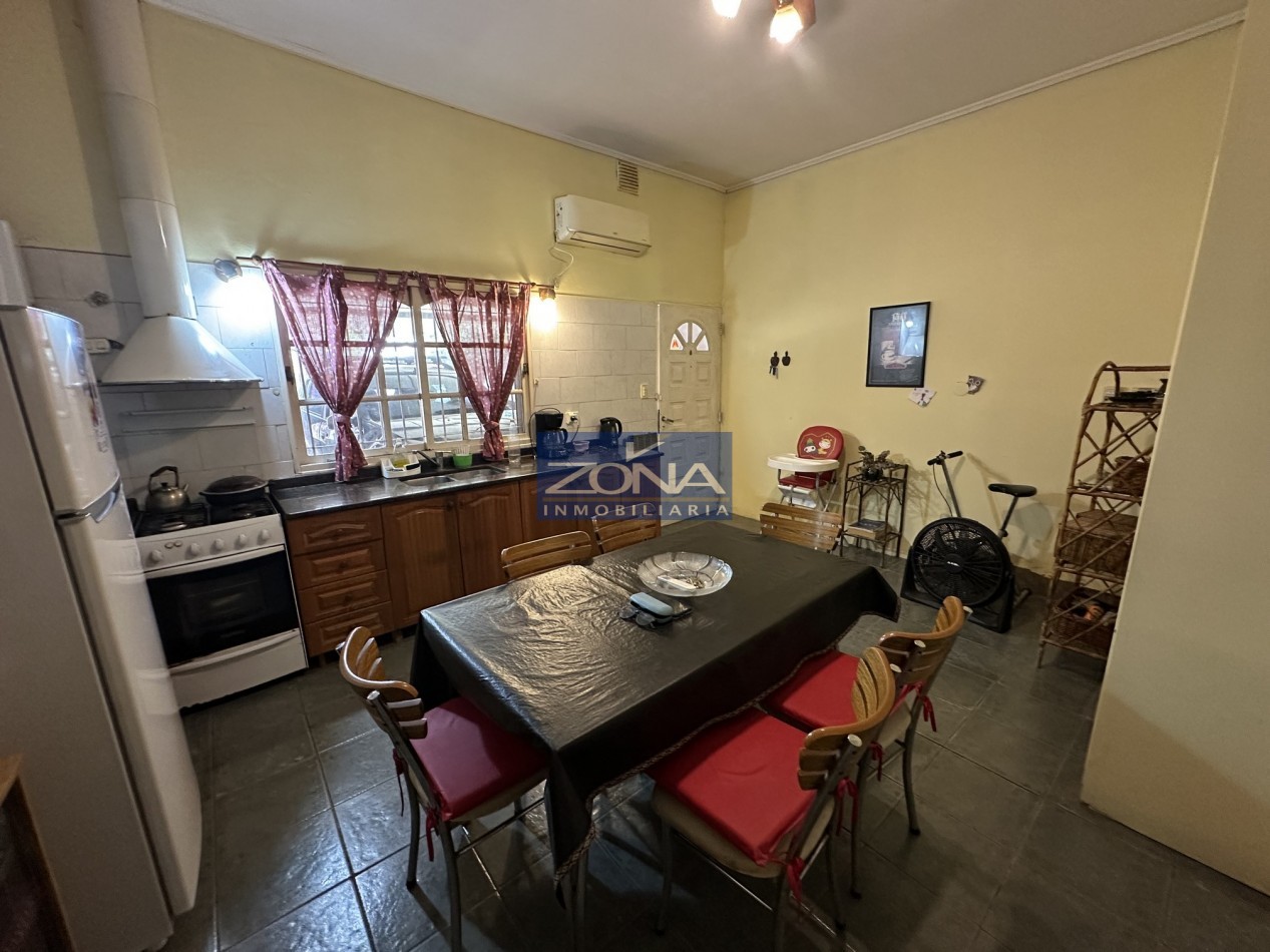 Venta casa 3 dormitorios con gran parque forestado