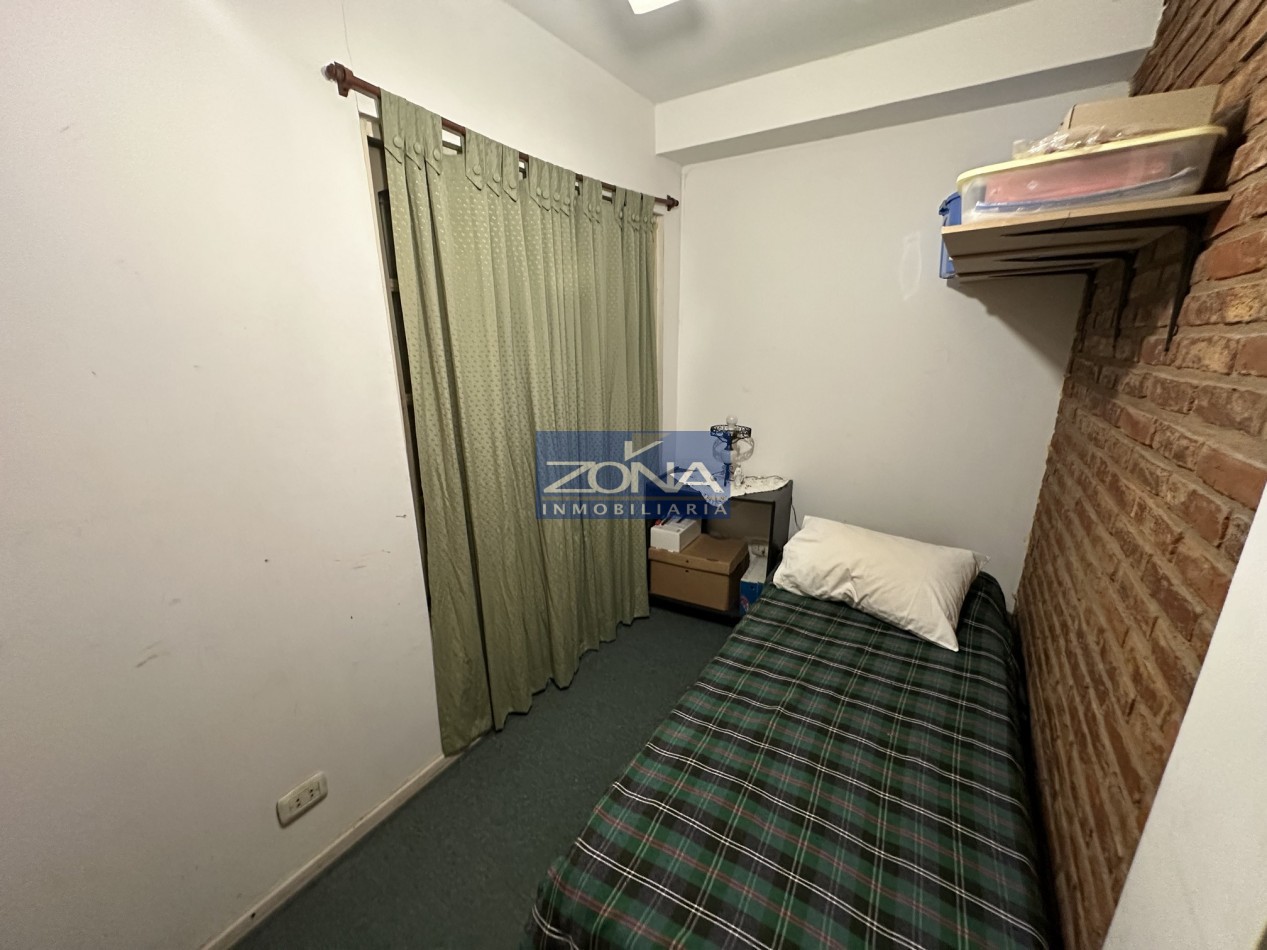 Venta casa 3 dormitorios con gran parque forestado