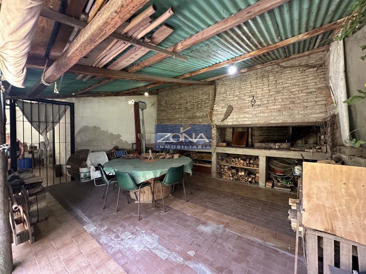 Venta casa 3 dormitorios con gran parque forestado