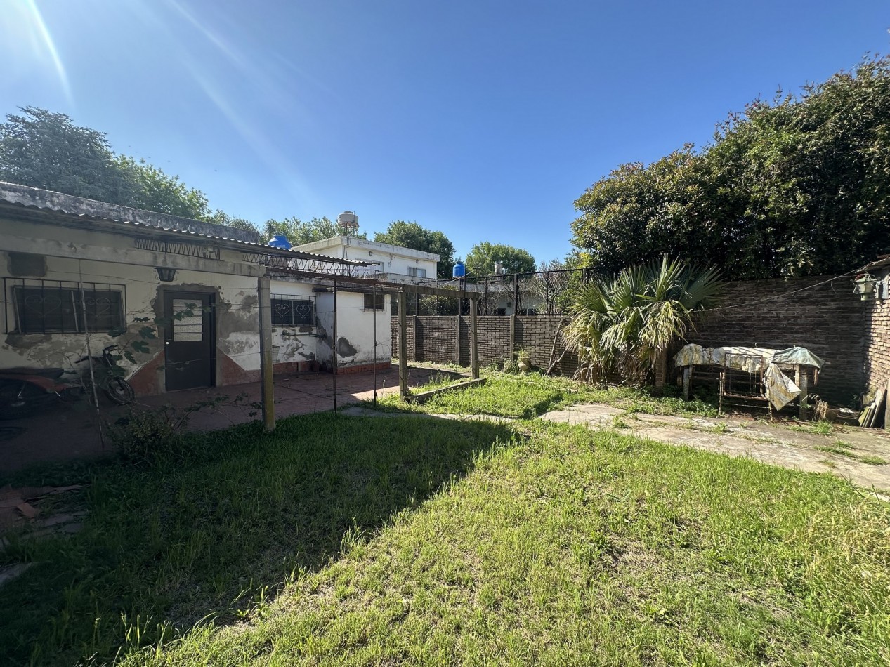 Casa Urbana a Reciclar - Ideal Uso Comercial - Centro de Funes