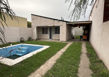 Alquiler Casa 2 dormitorios con piscina en Funes Town