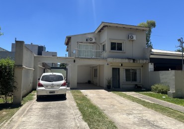 Liceo: Venta Casa 3 dorm. 3 baños con piscina